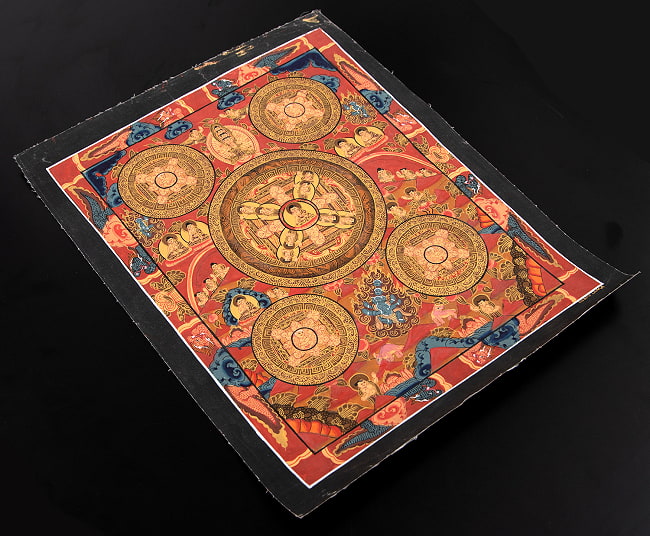 〔一点物〕タンカ - 五仏曼荼羅[36cm x 30cm] 3 - 雰囲気や厚みがわかるように、斜めから撮影しました