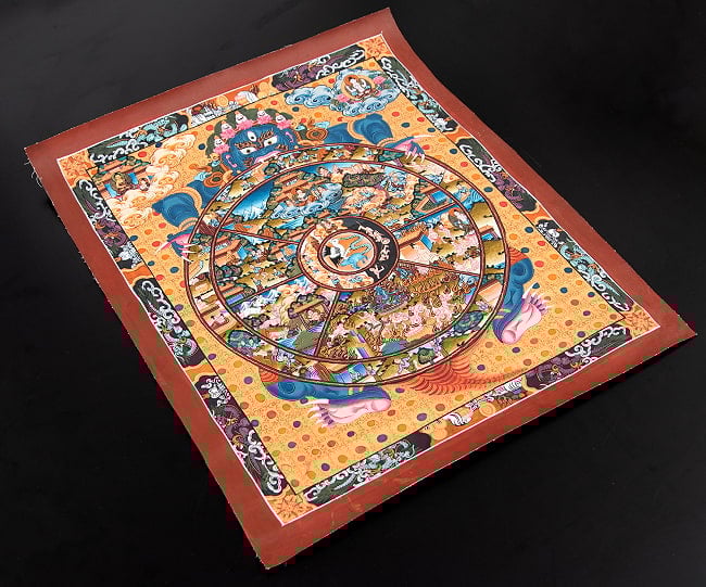 〔一点物〕タンカ - Wheel of existance 六道輪廻図[36cm x 43cm] 3 - 雰囲気や厚みがわかるように、斜めから撮影しました