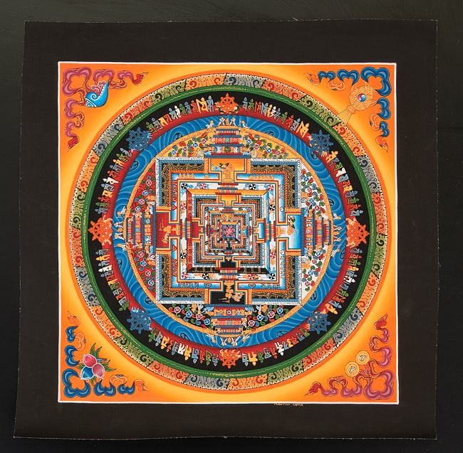 〔Mahesh Lama作 一点物〕タンカ - カーラチャクラマンダラ[31x31cm] 2 - 仏画の全体像が分かるように撮影しました