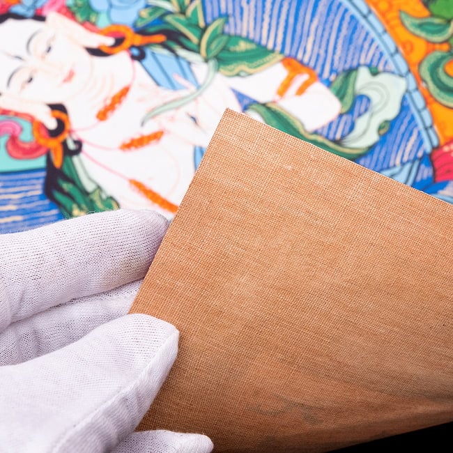 〔習作〕タンカ - ホワイトターラ[40cm x 30cm] 11 - 端っこのあたりを手で持ってみました