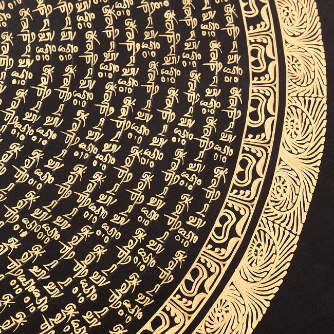 〔習作〕タンカ - ドルジェ種子曼荼羅[56cm x 56cm] 9 - 光を当てて撮影しました