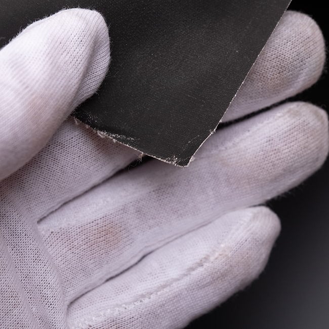 〔一点物〕タンカ - ブッダアイ種子曼荼羅[56cm x 56cm] 13 - 端っこのあたりを手で持ってみました