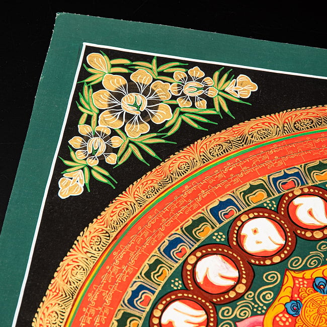 〔一点物〕タンカ - オーンと八吉祥 六字真言マントラ曼荼羅 54×54cm 7 - 細部を見てみました。