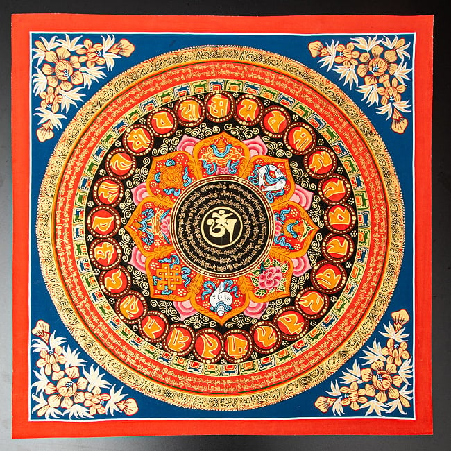 〔一点物〕タンカ - オーンと八吉祥 六字真言マントラ曼荼羅 54×54cm 2 - 仏画の全体像が分かるように撮影しました