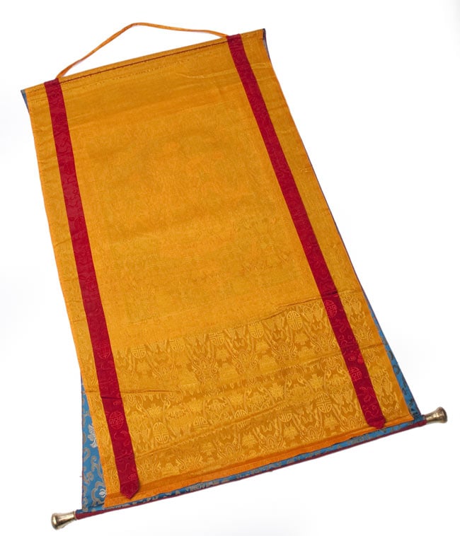 タンカ - 女神チンナマスタ【布額装済み】 7 - 絵はチベットの伝統的な手法で額装されています。全面には覆いの布が付き、ホコリよけ、日よけになっています