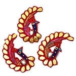 インドの刺繍アップリケ 孔雀 3個セット　【赤】の商品写真