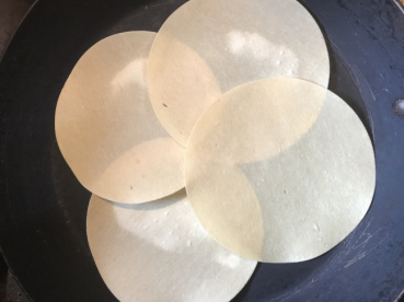 くるしゅうないの評価写真