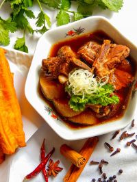 バクテー（肉骨茶）