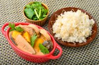タイ風マンゴーカレー ゲン・モンシー・デーン