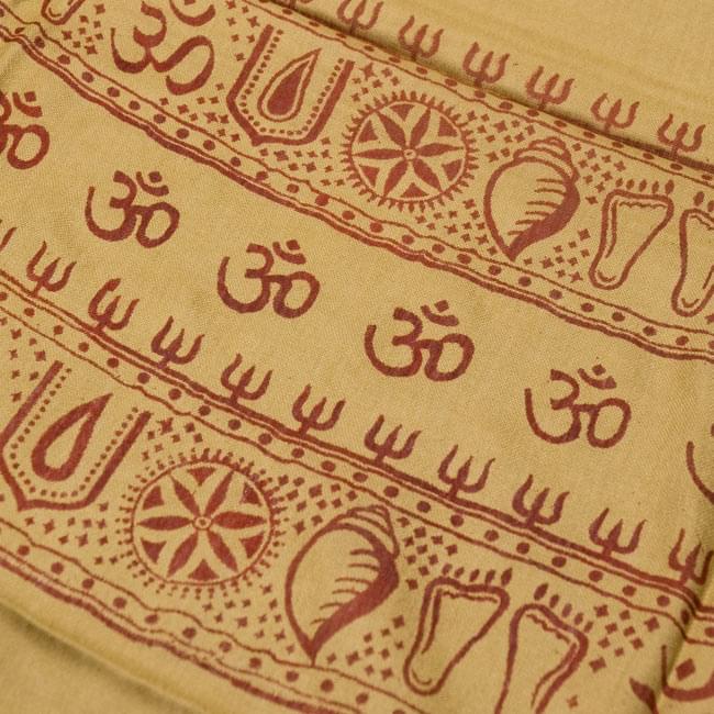 (190cmx100cm)蓮の花とラクシュミ - カーキ 4 - 一部分をアップにしてみました。