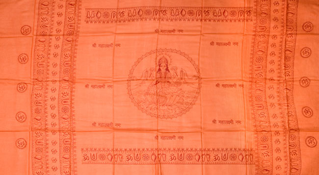 (190cmx100cm)蓮の花とラクシュミ - カーキ 7 - 同じデザインの物を広げてみました。