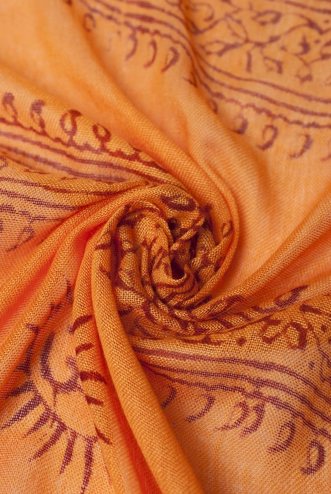 (約180cm×40cm)インド薄ラムナミ(ロング） - 橙色の写真1枚目です。柔らかい質感はとても気持ち良いです。ラムナミ,神様布,スカーフ,インド　布,おみやげ