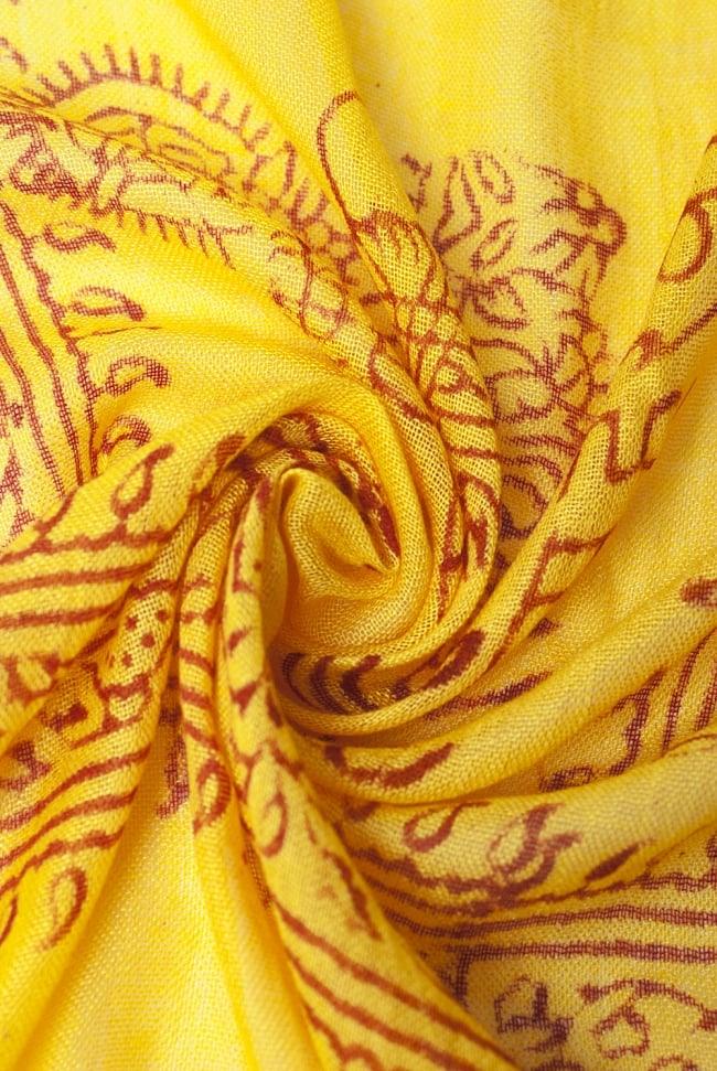 (約180cm×40cm)インド薄ラムナミ(ロング） - イエローの写真1枚目です。柔らかい質感はとても気持ち良いです。ラムナミ,神様布,スカーフ,インド　布,おみやげ