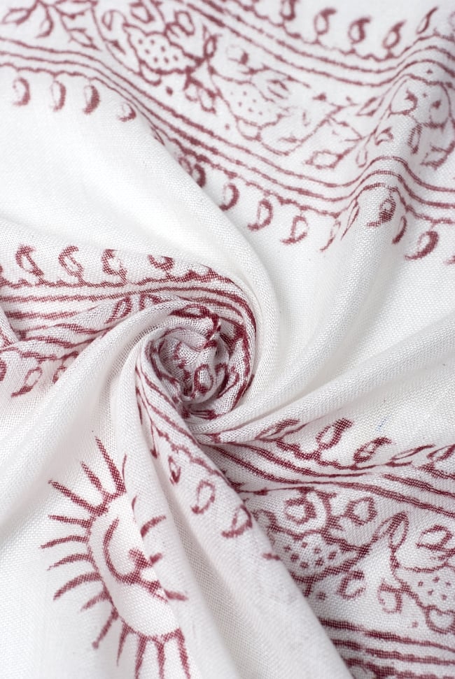 (約180cm×40cm)インド薄ラムナミ(ロング） - 白地に赤の写真1枚目です。柔らかい質感はとても気持ち良いです。ラムナミ,神様布,スカーフ,インド　布,おみやげ