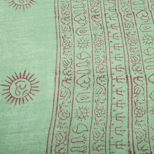 (65cm×170cm)インド ヒンドゥー教の薄ラムナミスカーフ - 緑 5 - 端部分です。