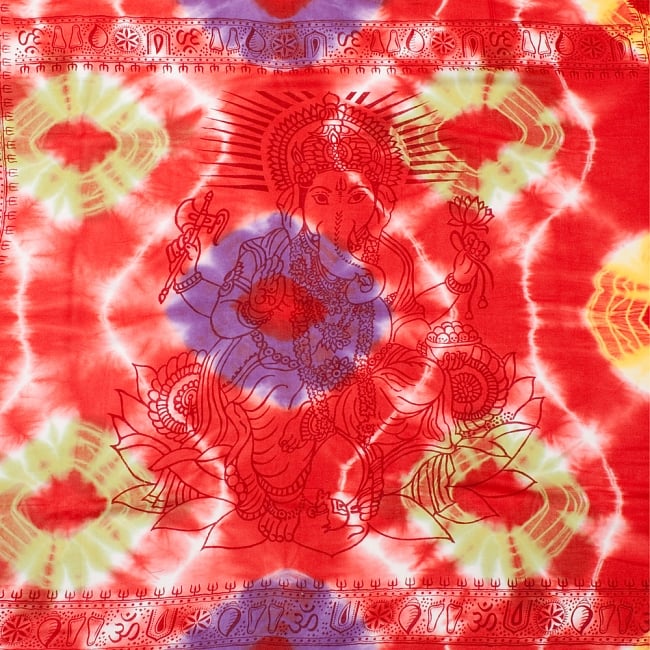 〔195cm*100cm〕ガネーシャ＆ヒンドゥー神様のタイダイサイケデリック布 - 赤×黄緑×紫×黄色系の写真1枚目です。大聖地バラナシのラムナミにタイダイ染めを施した布です。サイケデリック 布,ガネーシャ 布,タイダイ 布,ラムナミ,ヒンドゥー,神様,ソファーカバー,ストール,ショール