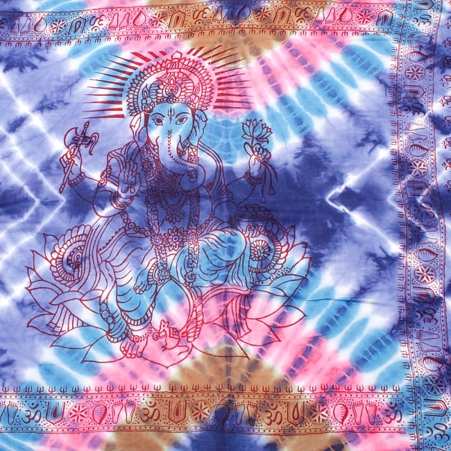 〔195cm*100cm〕ガネーシャ＆ヒンドゥー神様のタイダイサイケデリック布 - 紫×水色×ピンク×茶色系の写真1枚目です。大聖地バラナシのラムナミにタイダイ染めを施した布です。サイケデリック 布,ガネーシャ 布,タイダイ 布,ラムナミ,ヒンドゥー,神様,ソファーカバー,ストール,ショール