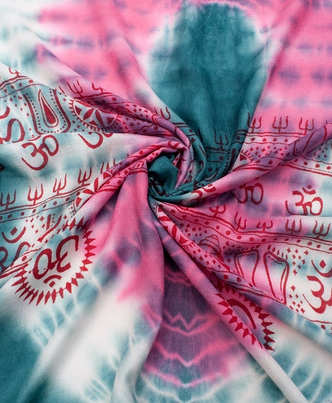 〔195cm*100cm〕ガネーシャ&ヒンドゥー神様のタイダイサイケデリック布 - 青緑×ピンク×黄色系 4 - タイダイ特有の色合いがとても綺麗です