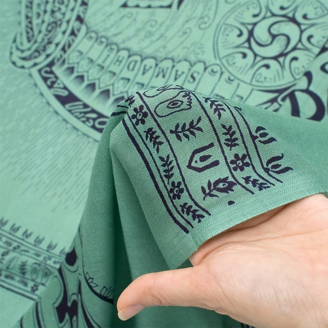 （205cm×100cm）ダイナミックオーンのラムナミ - イエロー 8 - 柔らかさが伝わってきます。