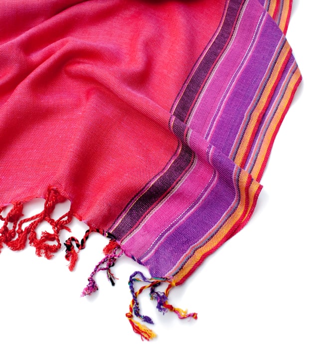 〔170cm×53cm〕ボーダーストール - ピンク×紫×黄色系 6 - 縁の拡大写真です