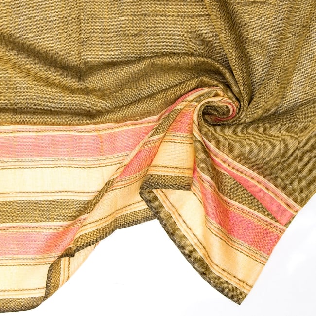 インドの伝統布　ボーダー柄のルンギー用布 〔幅97cm 1メートル切り売り〕オリーブの写真1枚目です。さらりとしたビスコース生地です。ストールや、インテリア用の布としておすすめです。インド綿,切売り,ルンギー,マルチクロス