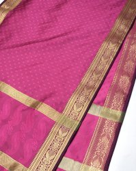 ボーダー入り 光沢スカーフ・デコレーション布 - 格子・洋紅の商品写真