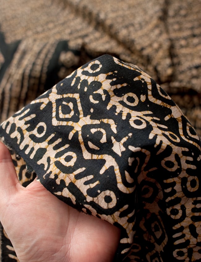 〔185cm*115cm〕インドのコットンバティック 伝統ろうけつ染め布 - 深緑 6 - 植物の息吹を感じる更紗模様や、インドの伝統模様などぬくもりのあるデザインです。