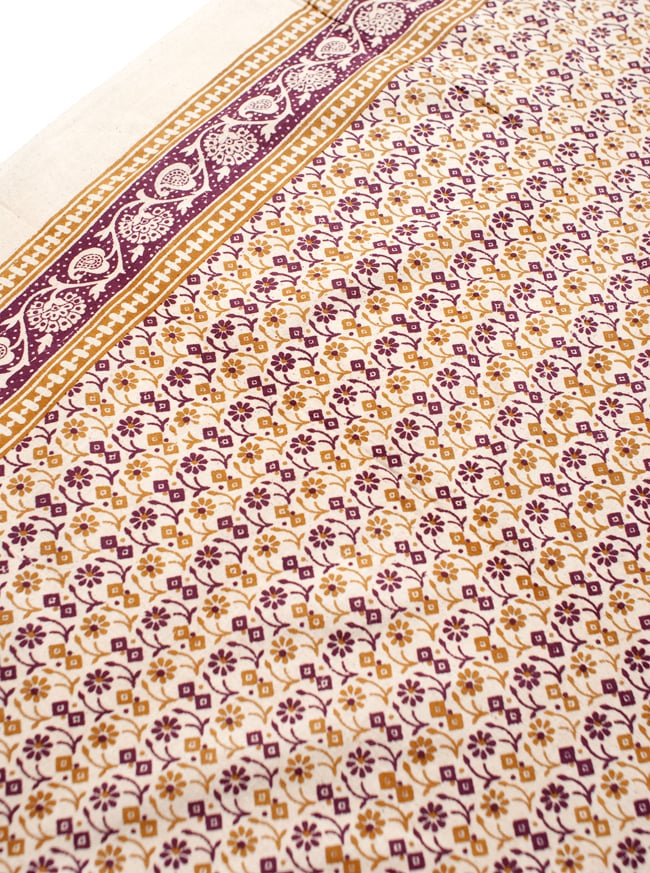 〔180cm*120cm〕インドの伝統柄 更紗模様プリント布 3 - 拡大写真です。