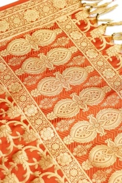 (大判)金色刺繍のデコレーション布 - 唐草・オレンジ - サブ3