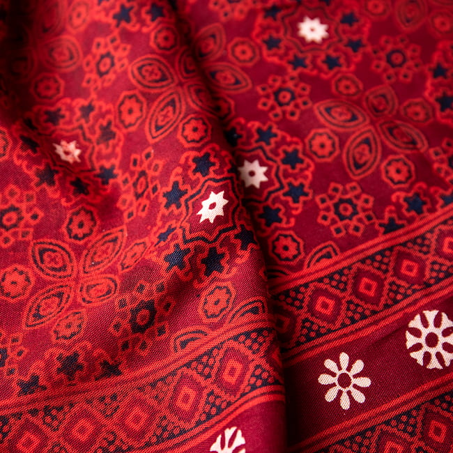 〔180cm*120cm〕インドの伝統柄 更紗模様プリント布 12 - 場所によって、印刷のムラがありますが、ご了承ください。