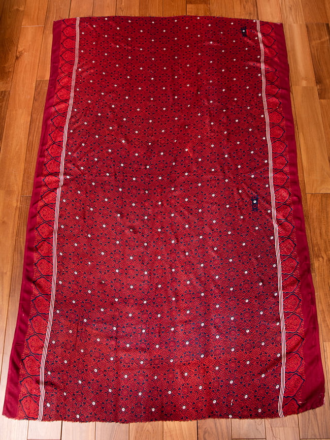 〔180cm*120cm〕インドの伝統柄 更紗模様プリント布 5 - 全体写真です。約120cm×約180cmのサイズになります。