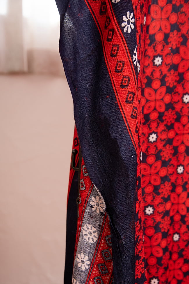 〔180cm*120cm〕インドの伝統柄 更紗模様プリント布 8 - 端の部分です。