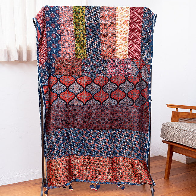 1点もの インドの伝統柄 アジュラックプリント ドゥパッタ ストール【約80cm×222cm】 2 - 真ん中を中心に左右同じ柄です 写真に写っていない裏側は同じ柄になります