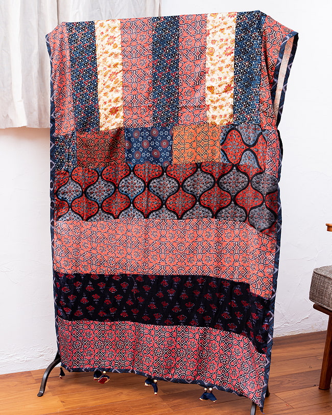 【インド品質】 1点もの インドの伝統柄 アジュラックプリント ドゥパッタ ストール【約76cm×224cm】 2 - 真ん中を中心に左右同じ柄です 写真に写っていない裏側は同じ柄になります