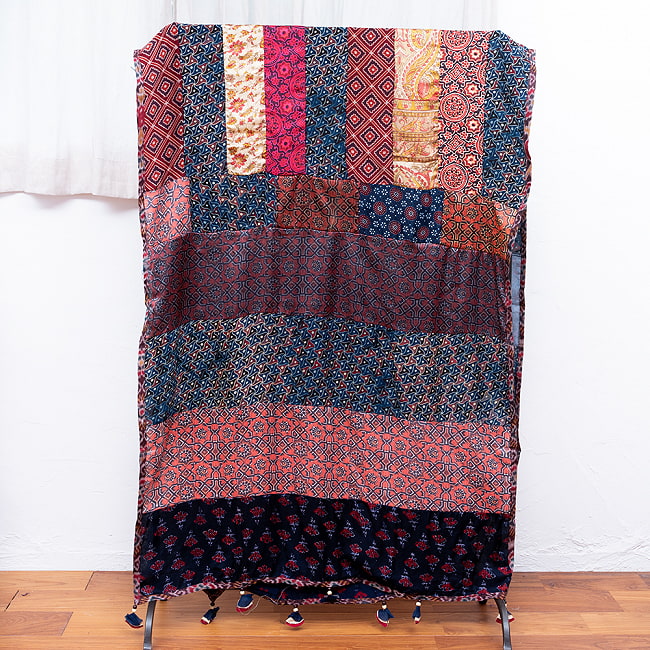 【インド品質】 1点もの インドの伝統柄 アジュラックプリント ドゥパッタ ストール【約80cm×222cm】 2 - 真ん中を中心に左右同じ柄です 写真に写っていない裏側は同じ柄になります