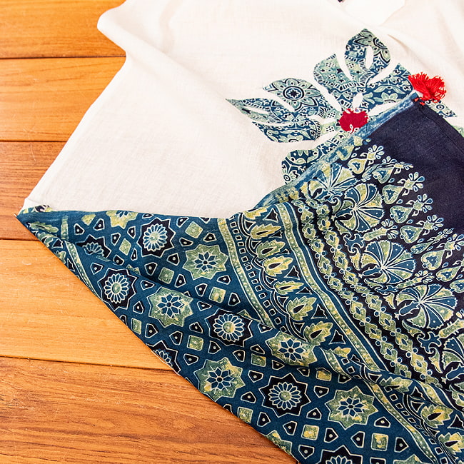 アジュラック染め布とバルメール村アップリケの大判布 約115cm x 180cm 12 - 裏面の様子です。