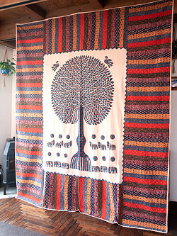 【展覧会出品用 最高級品・１点物】カンタ刺繍とバルメール村の美しいアップリケの特大マルチクロス 【約278cm x 225cm】-ブルー - サブ2