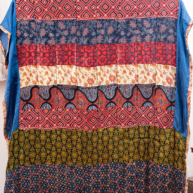 1点もの インドの伝統柄 アジュラックプリント ドゥパッタ ストール【約83cm×206cm】 5 - 生地は職人が手作業で作り上げています