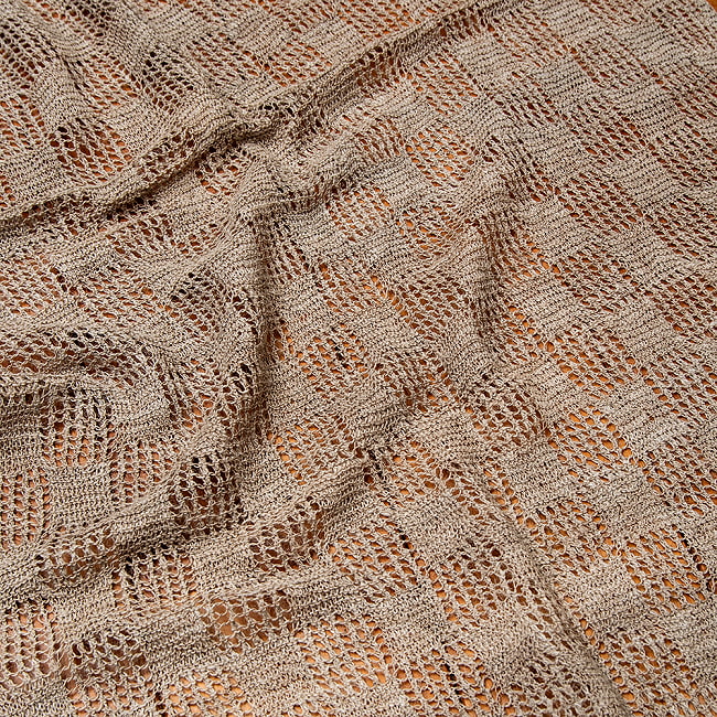 【1点もの】天然ネトルの手編みストール 約184cm x 59cm 3 - 立体的で複雑な編み目模様です。
