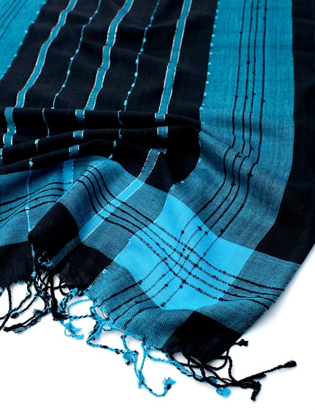 カラフルストライプスカーフ- - 黒×青系 6 - フチ部分の写真です