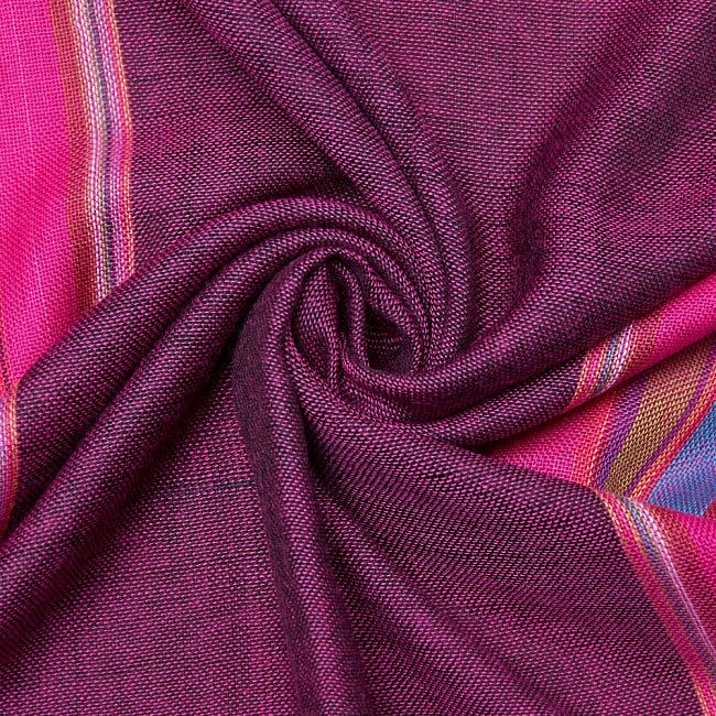 カラフルストライプスカーフ- 赤紫 4 - 柔らかく気持ちの良い素材です