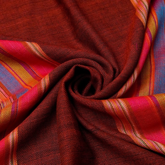 カラフルストライプスカーフ- 赤 4 - 柔らかく気持ちの良い素材です