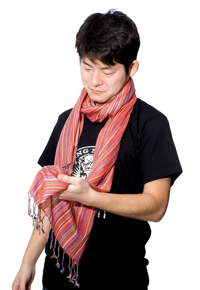カラフルストライプスカーフ- 赤 7 - 男女兼用なので男性にもお勧めです＾＾（こちらは別色商品オレンジ系【SCF-STRP-108】です）
