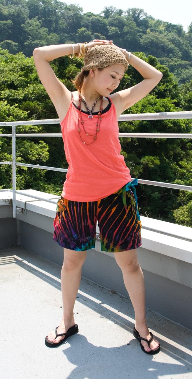 サイドリボンのタイダイショートパンツ 【黒×カラフル系】 の通販