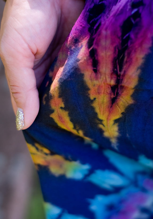 タイダイレーヨンリラックスパンツ 【パステルブルー系】の商品写真 7枚目 生地は薄手なので暑い夏にピッタリ!