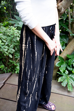 タイダイストライプのリラックスパンツ - サブ2