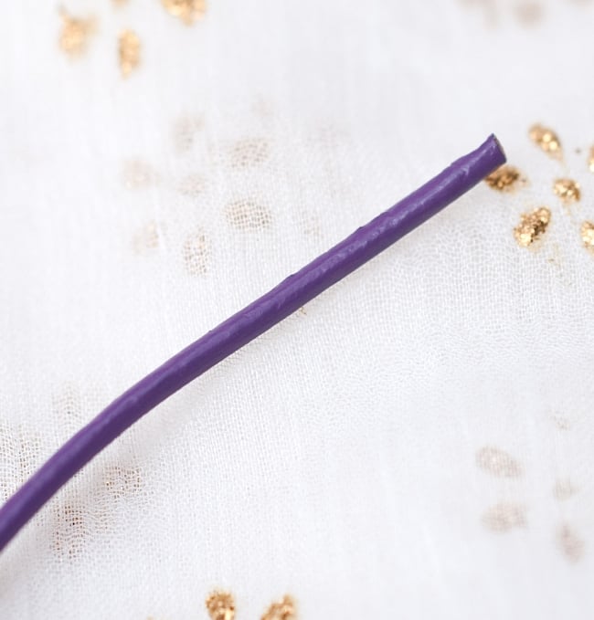牛革紐 切り売り - 太さ:1.5mm〔紫〕の写真革紐,手芸,革ひも,レザー,革ヒモ,牛革,アクセサリー材料