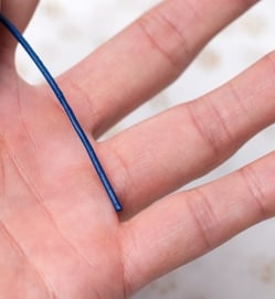 牛革紐 切り売り - 太さ:1.5mm〔ネイビー〕 - サブ2