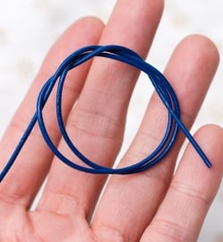 牛革紐 切り売り - 太さ:1.5mm〔ネイビー〕 - サブ4