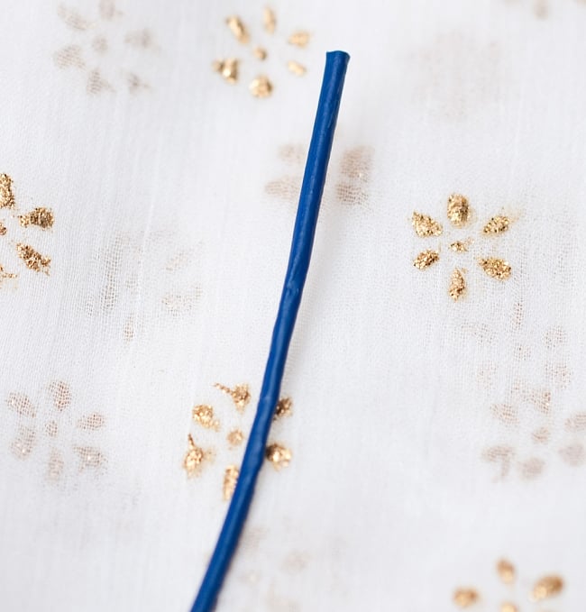 牛革紐 切り売り - 太さ:1.5mm〔ネイビー〕の写真革紐,手芸,革ひも,レザー,革ヒモ,牛革,アクセサリー材料